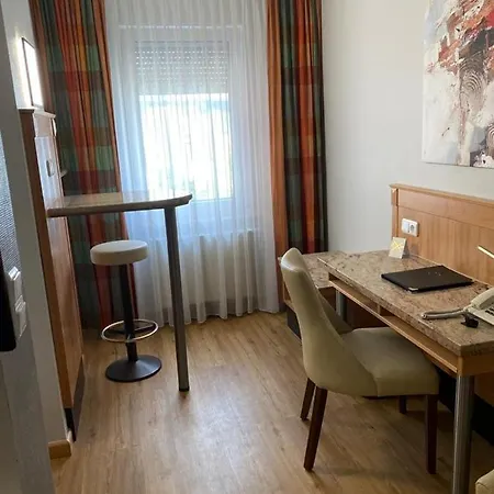 The Kral - Business & Serviced 3*